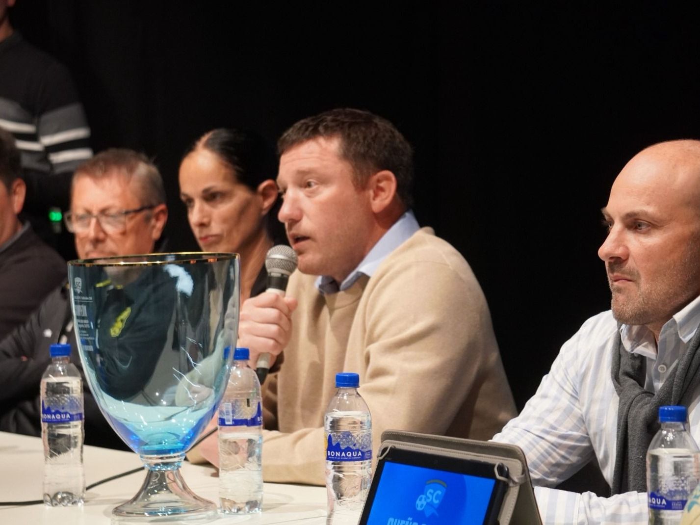 F.Paravano en el sorteo del "Sueño Celeste" 2025.Foto:Prensa AR