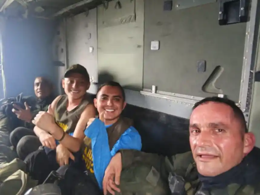 Hijo de Giovanny Ayala rompe el silencio sobre su secuestro: caminatas nocturnas, cadenas, miedo y el rescate