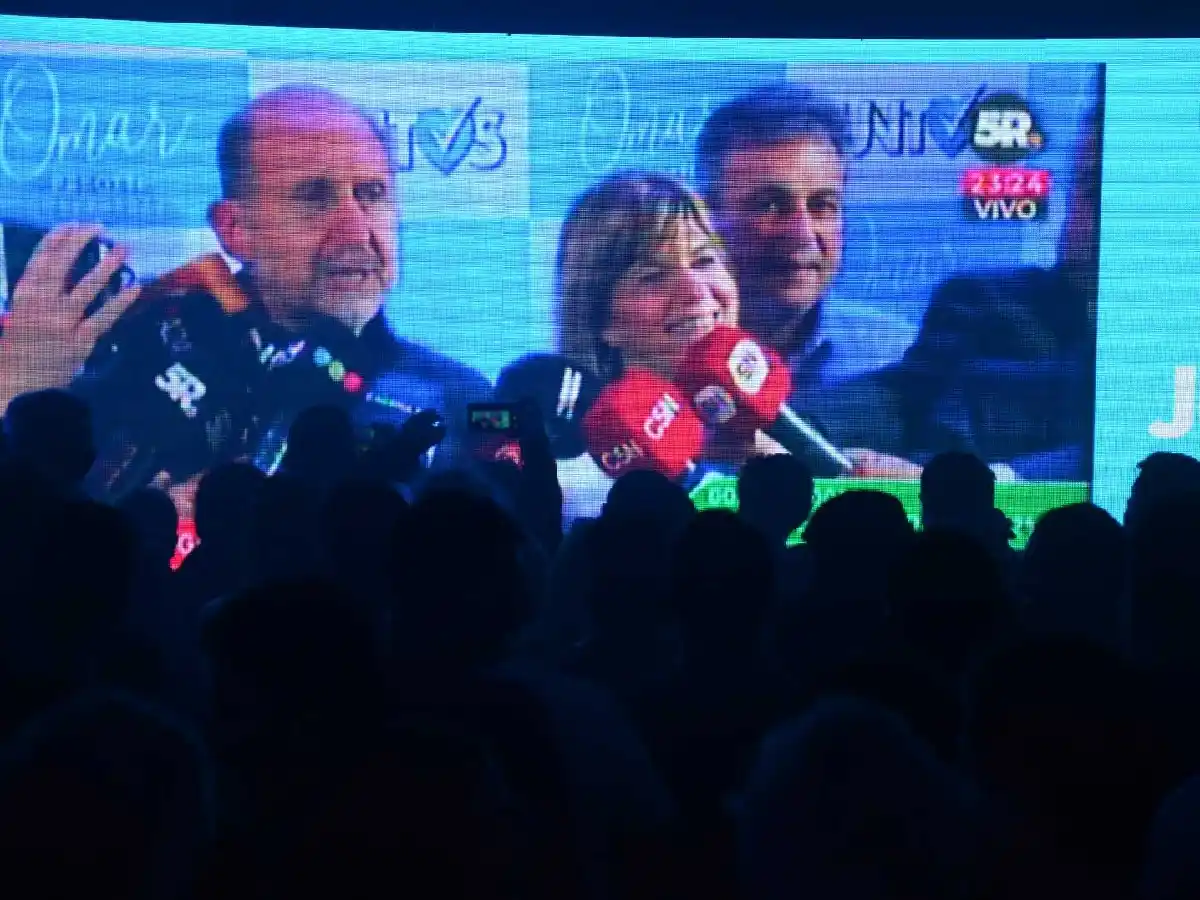 Perotti:  "Queremos poner de pie a esta provincia"