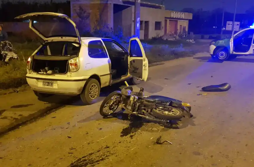 Un motociclista debió ser hospitalizado tras un accidente