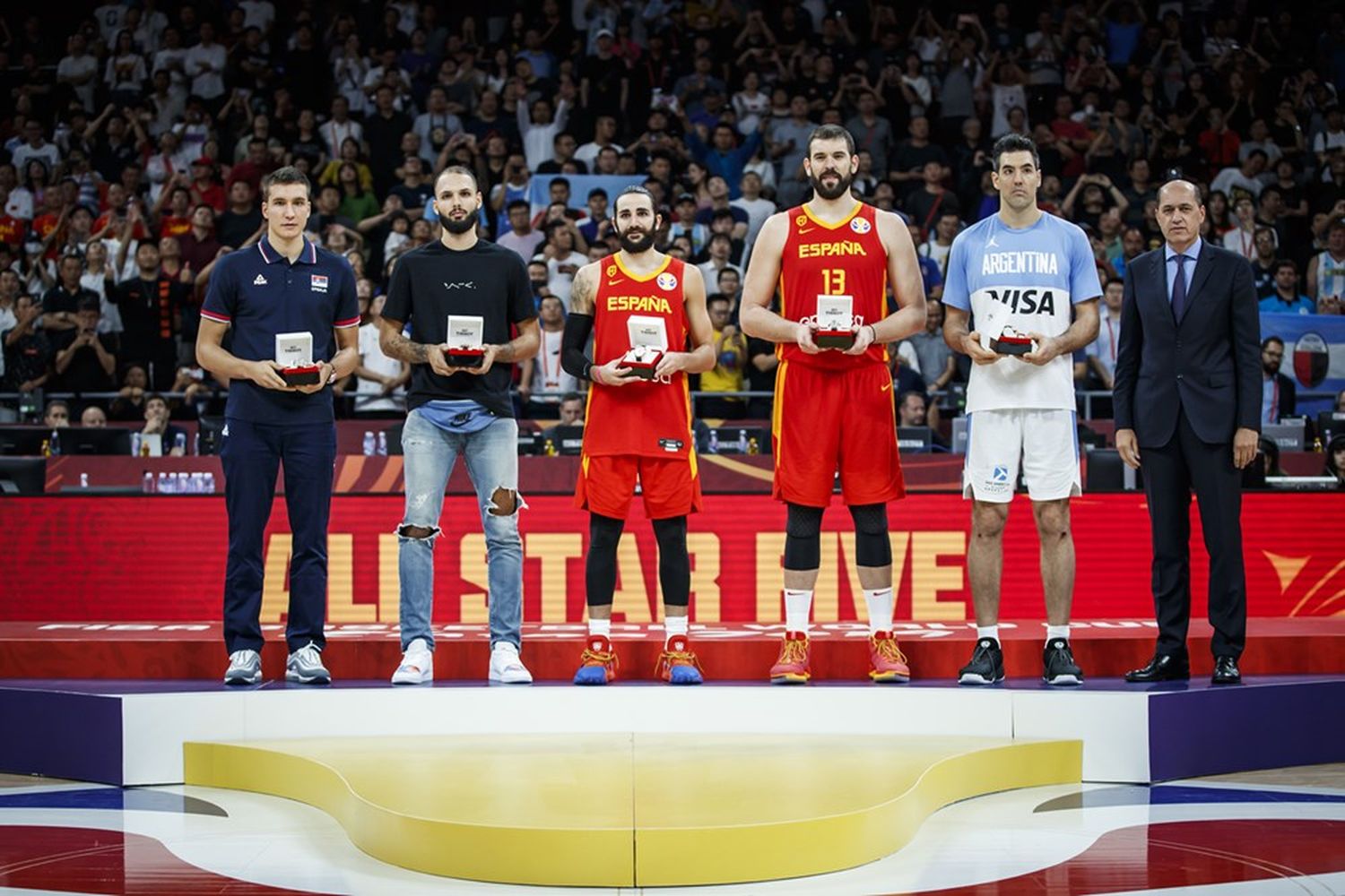 Scola formó parte del quinteto ideal del Mundial