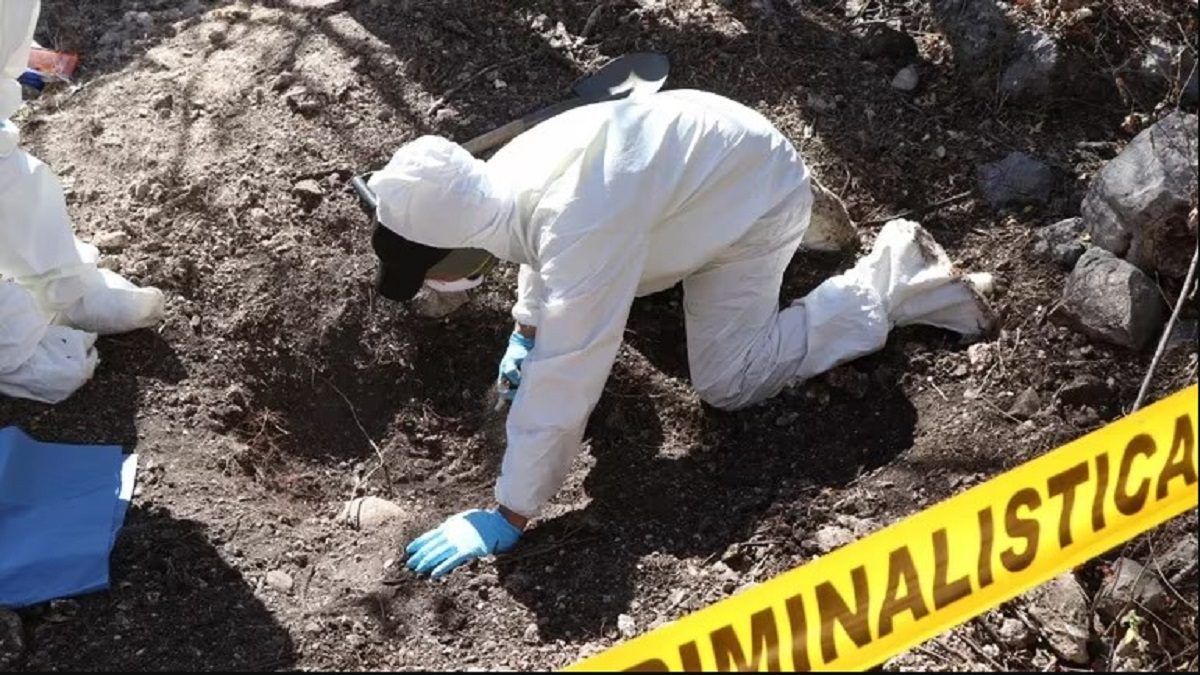 LOCALIZAN 26 cuerpos en fosas comunes en México