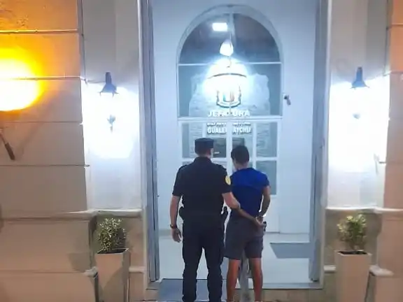 Vecinos detuvieron a un hombre cuando intentaba robar una bicicleta