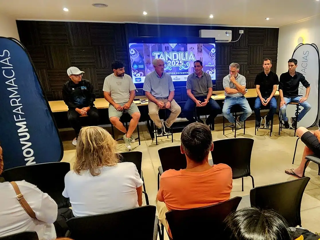 Una imagen de la conferencia de prensa de presentación de Tandilia.