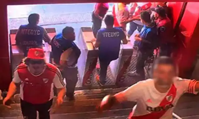 River suspendió a Matías Firpo, el hincha detenido por agredir al micro de Boca
