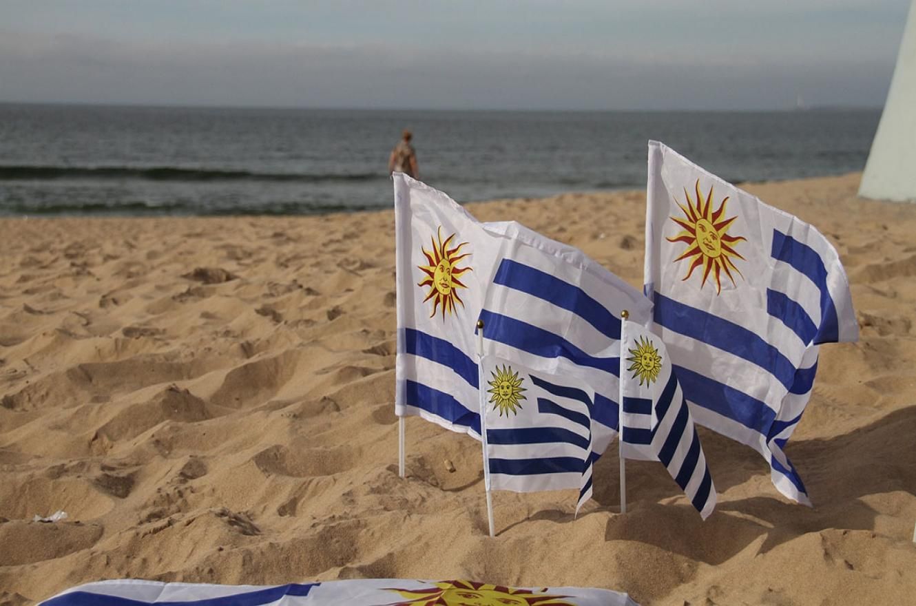 Uruguay exigirá seguro médico a los extranjeros que ingresen al país