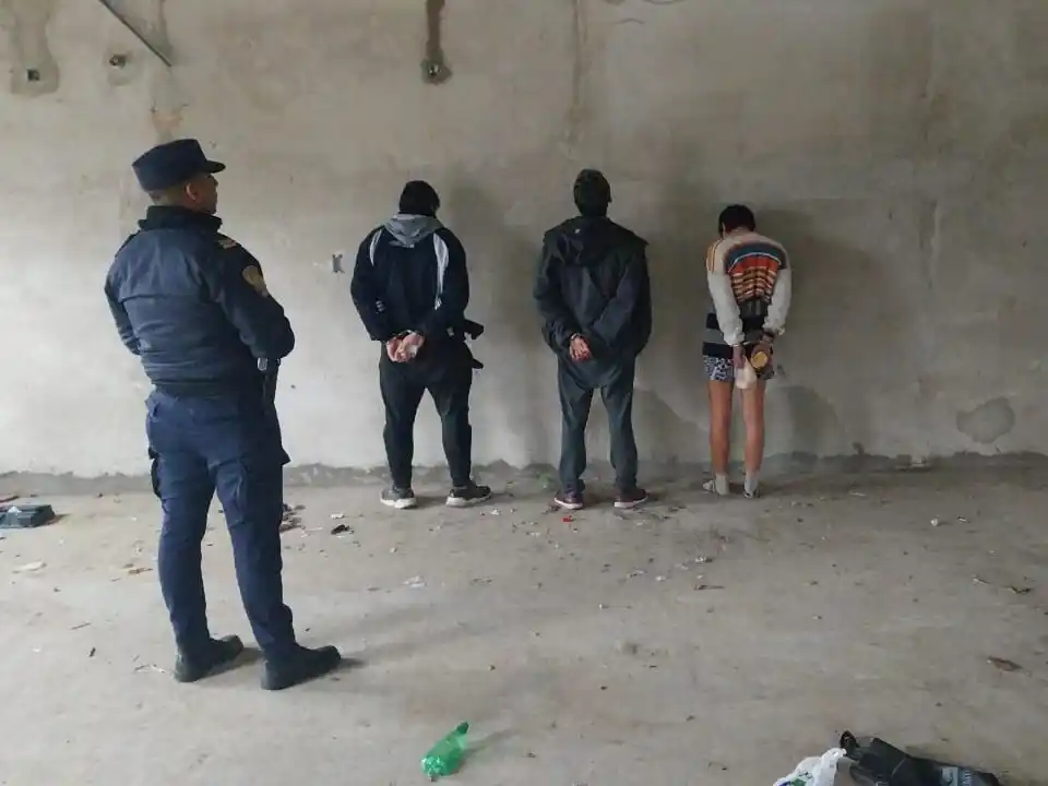 Detuvieron a tres personas y secuestraron una bicicleta en un operativo policial