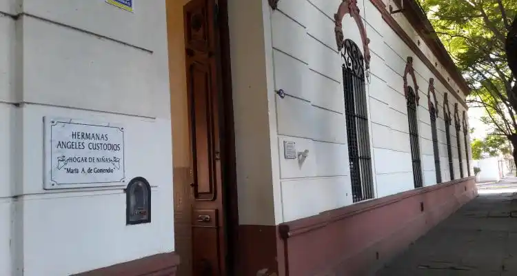 Intentan certificar el paradero de la menor de 15 años que se fue del Hogar Gomendio