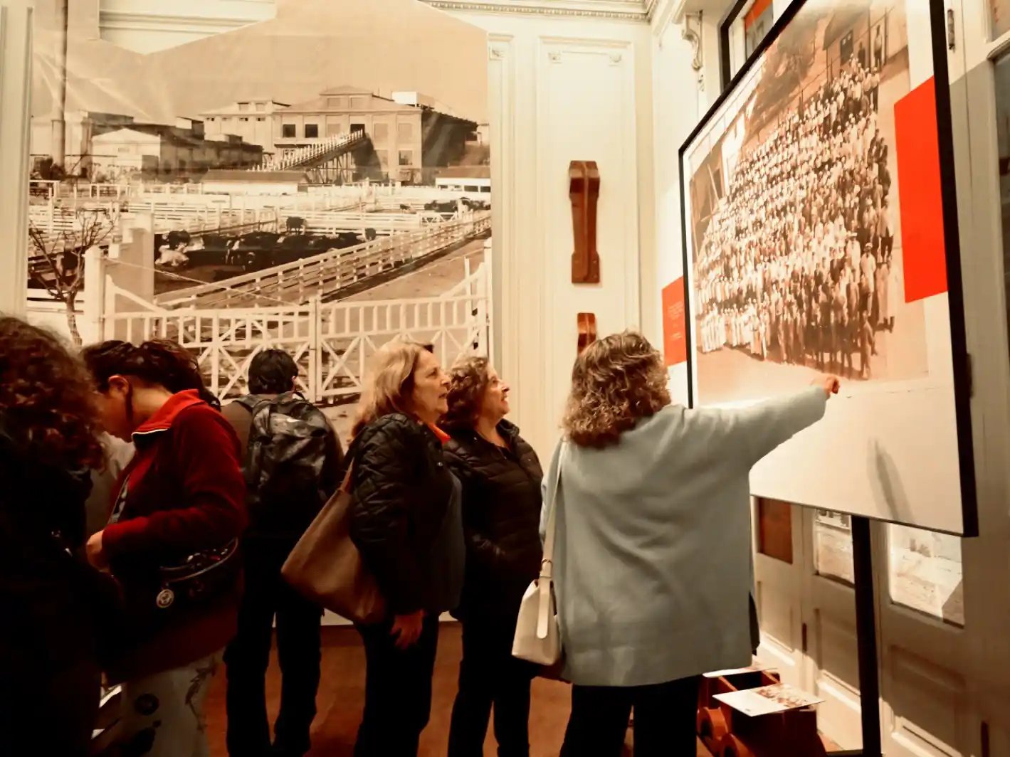 Cientos de vecinos disfrutaron muestras, espectáculos y actividades en los museos de la ciudad