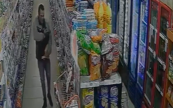 Robó en un supermercado y quedó registrado en las cámaras