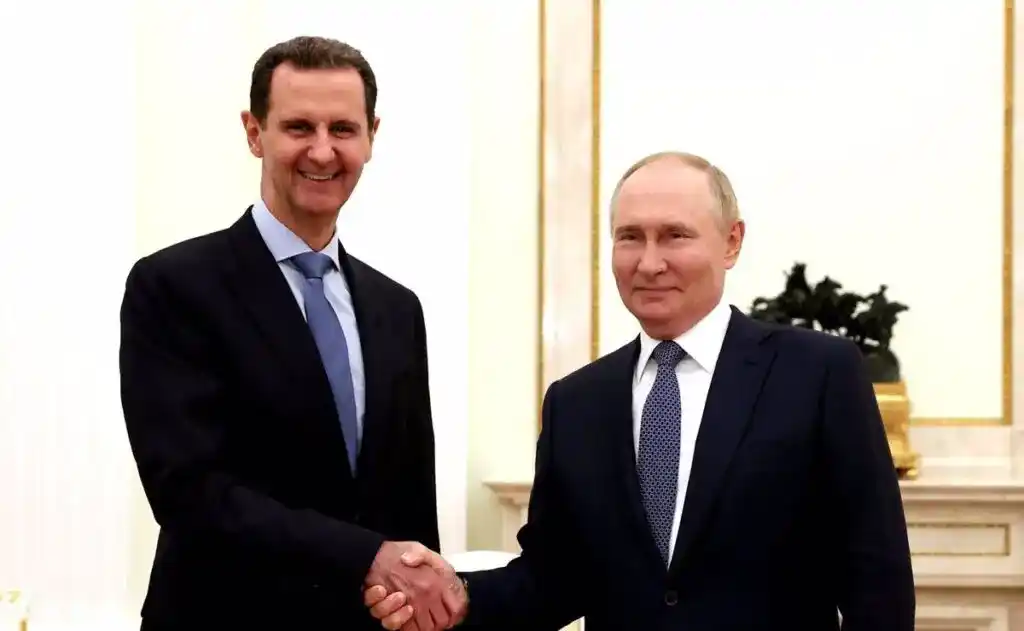 RUSIA CONCEDIÓ ASILO: Bashar al-Asad llegó a Moscú