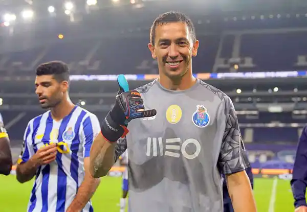 Tras la convocatoria a la Selección, Marchesin inició con un triunfo la temporada