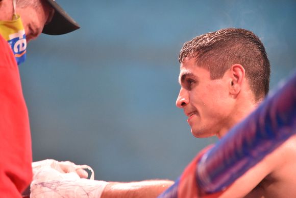 Boxeo: Laureano Ubiedo vuelve a subirse al ring después de la pelea que fue suspendida en octubre