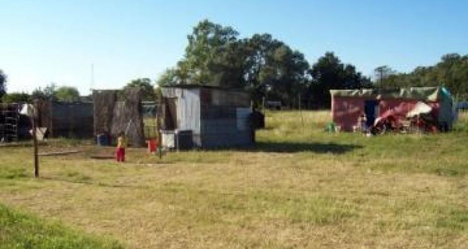 Deciden el futuro del asentamiento en terrenos privados