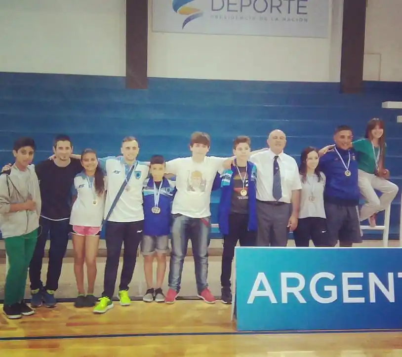 7 de oro en el Clausura de Karate