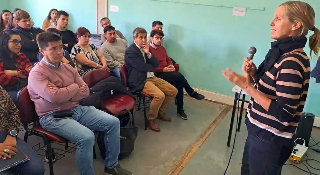 Presentación. Se desarrolló en la Casa de la Cultura con la presencia de Teresa Torralva, presidenta de INECO