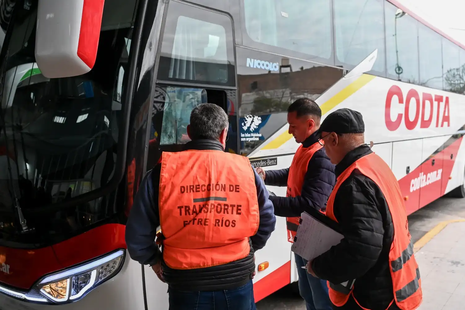 Transporte interurbano: los usuarios podrán denunciar demoras y malos tratos desde Mi Entre Ríos