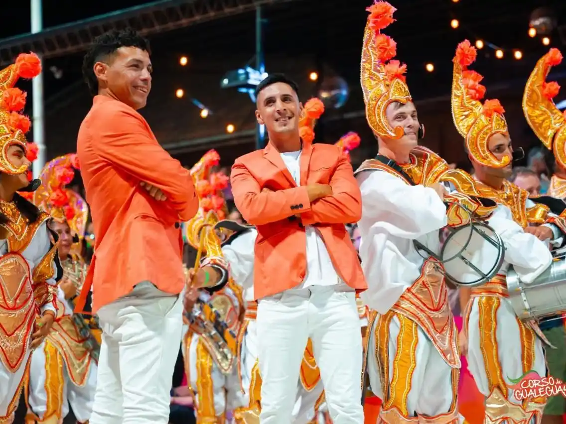 Hoy les presentamos integrantes de las tres comparsas:
 figuras, diseñadores, talleristas, directores de batería