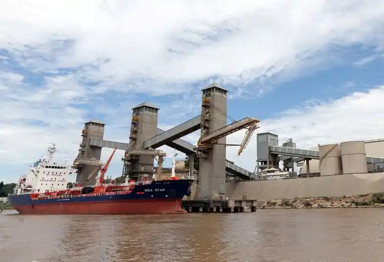 Suspensión de remates y cierre de puertos