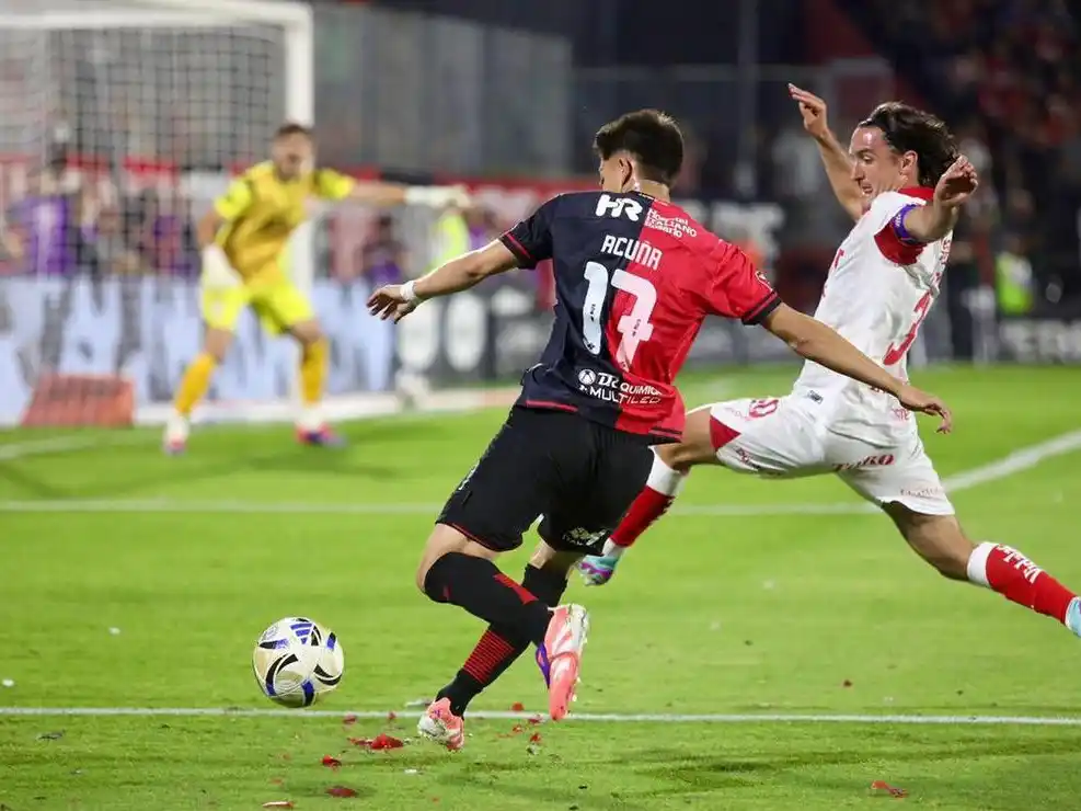 Cambiaron el horario del encuentro de este sábado entre Newell´s y Huracán.