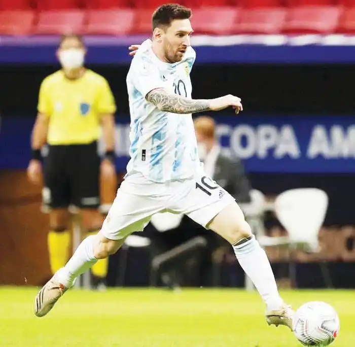 La Argentina enfrenta a Perú, desde las 20.30, en el Monumental