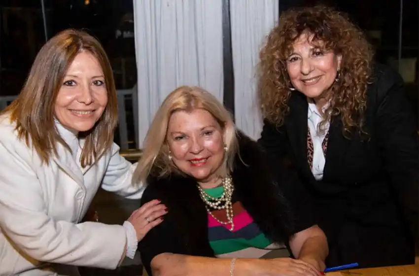 Vacunación: desde el oficialismo cuestionan las “largas filas” en las salas de salud