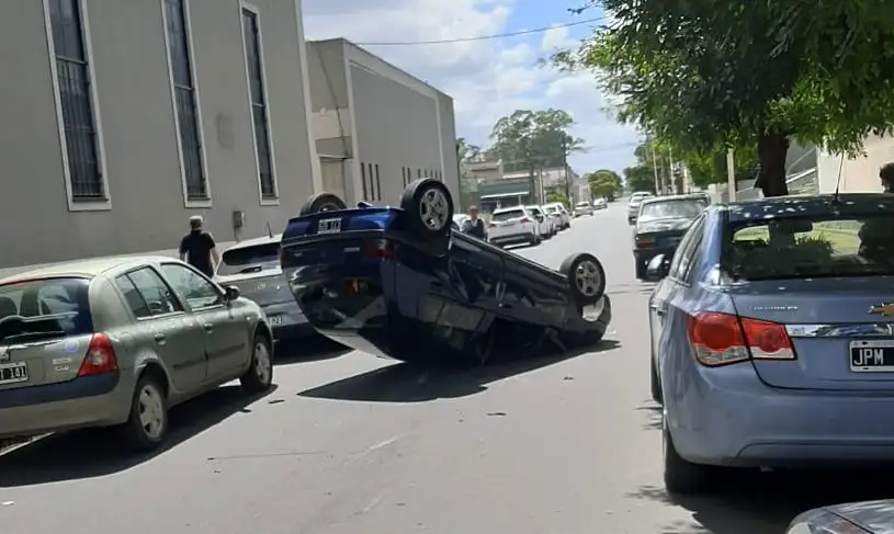 El accidente se produjo minutos después del mediodía.