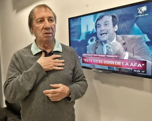 El homenaje de Estudiantes por el cumpleaños 81 de Bilardo
