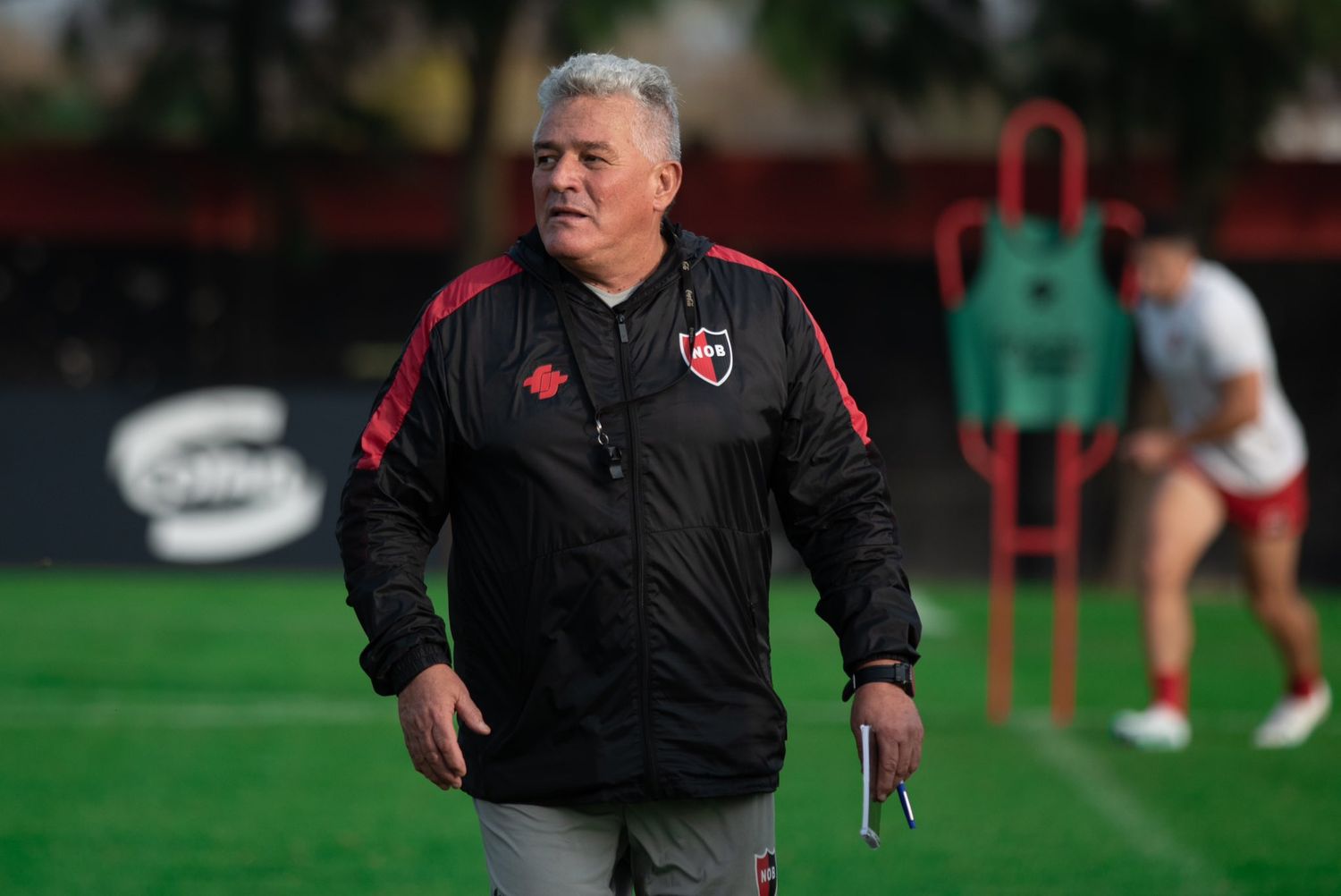 Barajar y dar de nuevo: arrancó el interinato de Coria en Newell's