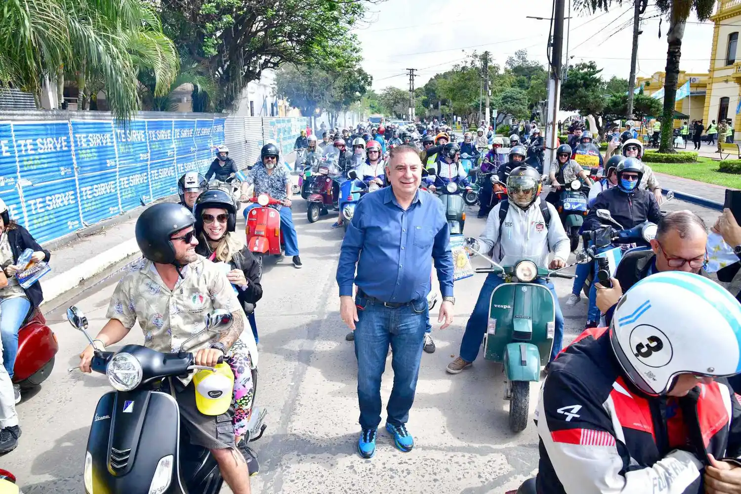 Encuentro Nacional e Internacional de Motos: más 
de 150 aventureros partieron rumbo a Asunción