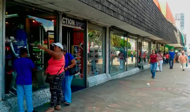 Declaran en emergencia al sector comercial de Nueva Esparta para frenar contagios de COVID-19