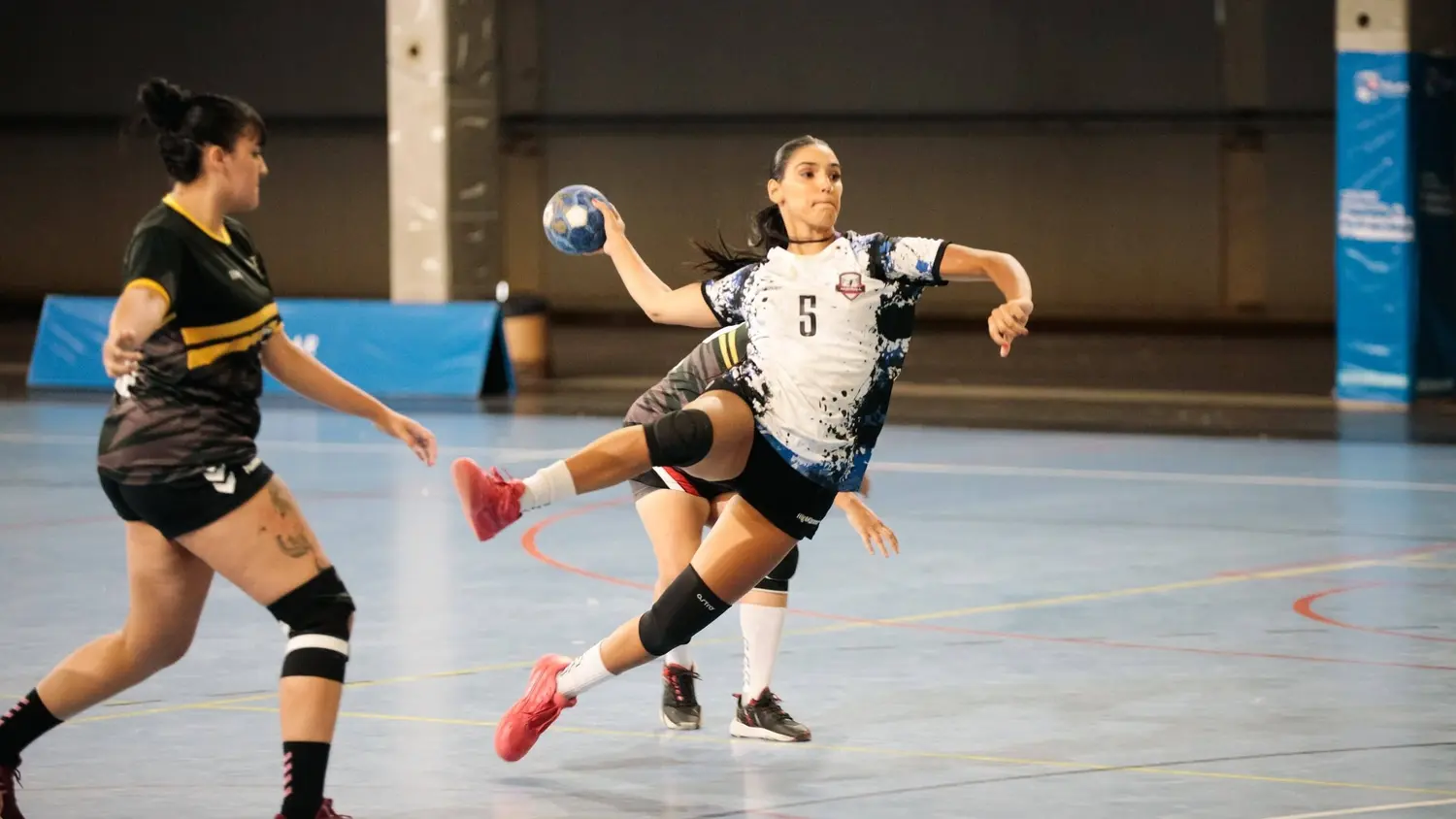 Muñiz ganó por partida doble en la Copa “Municipalidad de Pilar” de Handball