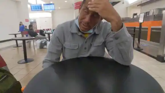 La historia de Orlando: “El Pure” que llegó en autobús con jóvenes migrantes venezolanos a Washington DC