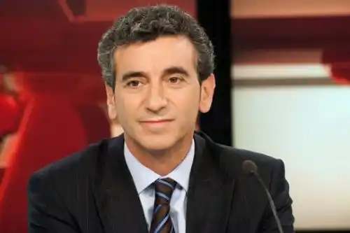 Acosado, Randazzo salió a denunciar «presiones»