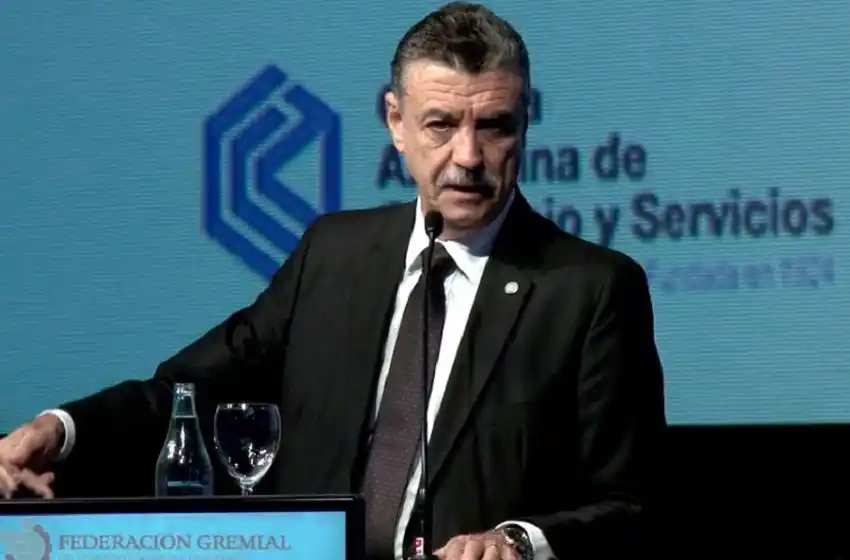 Cámara de Comercio: “Si un trabajador no quiere vacunarse el empleador no lo puede obligar”