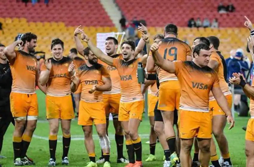 Jaguares venció a Reds y acaricia la clasificación