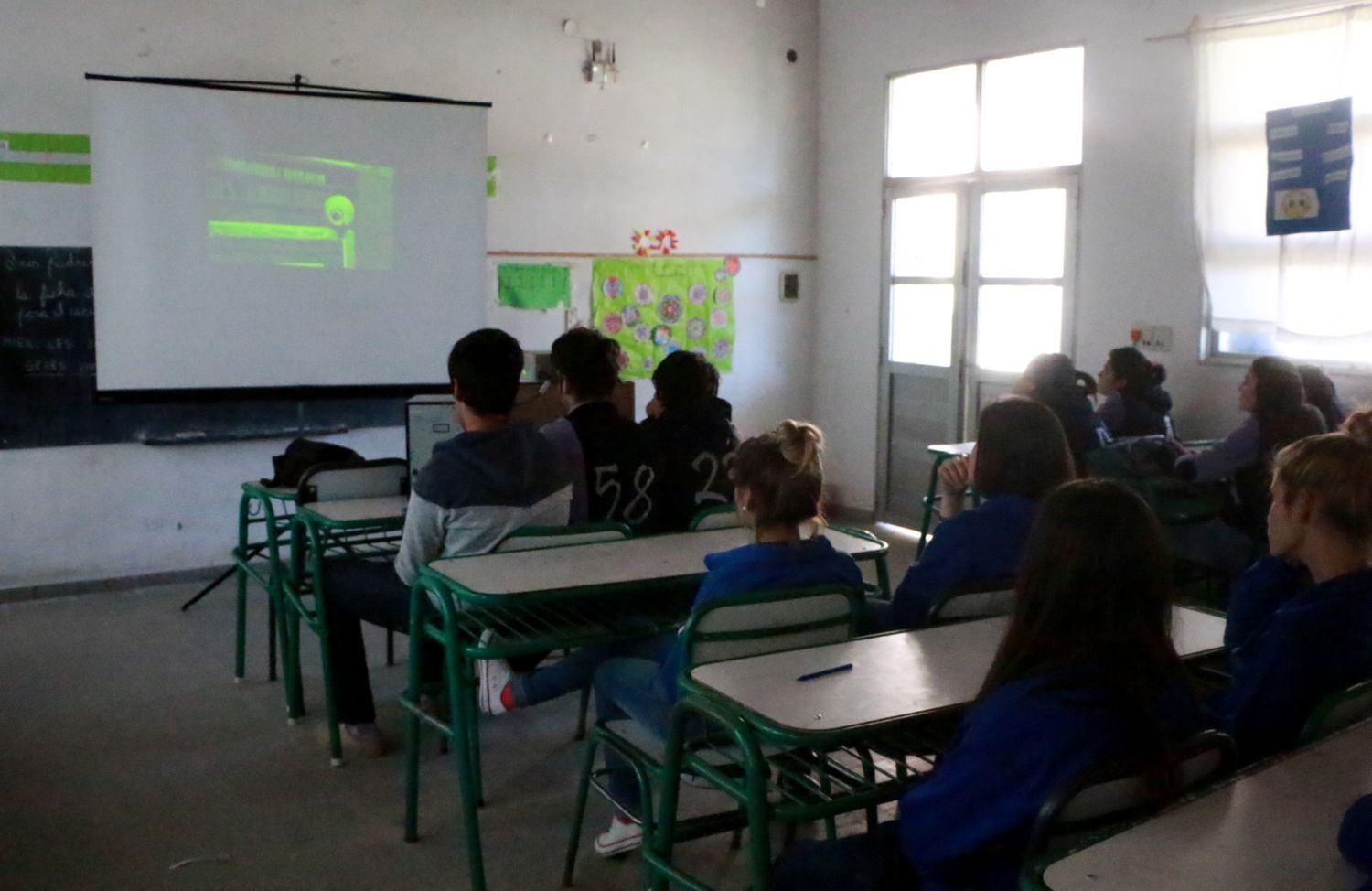 “Conectate a la Vida” se desarrolla en dos escuelas de la ciudad