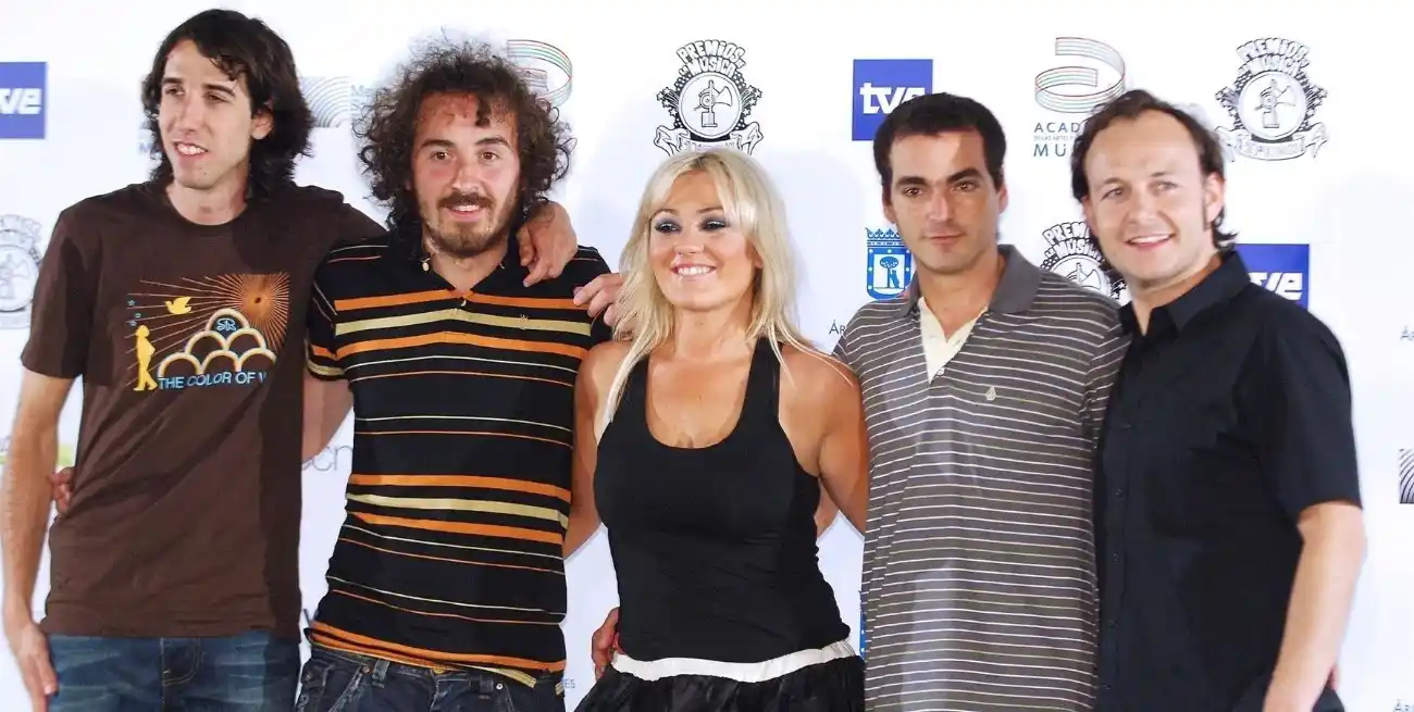 La banda celebra su nueva etapa con la vocalista original.