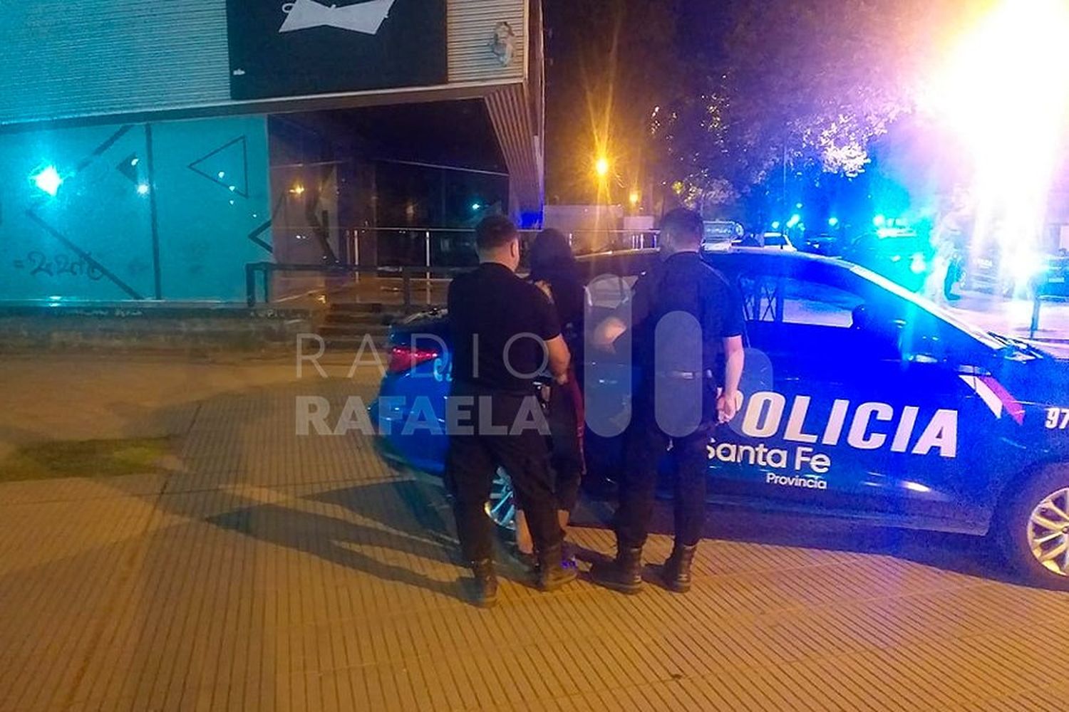 Botellazos, gas pimienta e intervención policial en un boliche de la ciudad este fin de semana