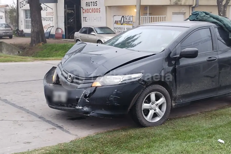 Accidente de tránsito en el cruce semaforizado de RN34 y Bernardo de Irigoyen