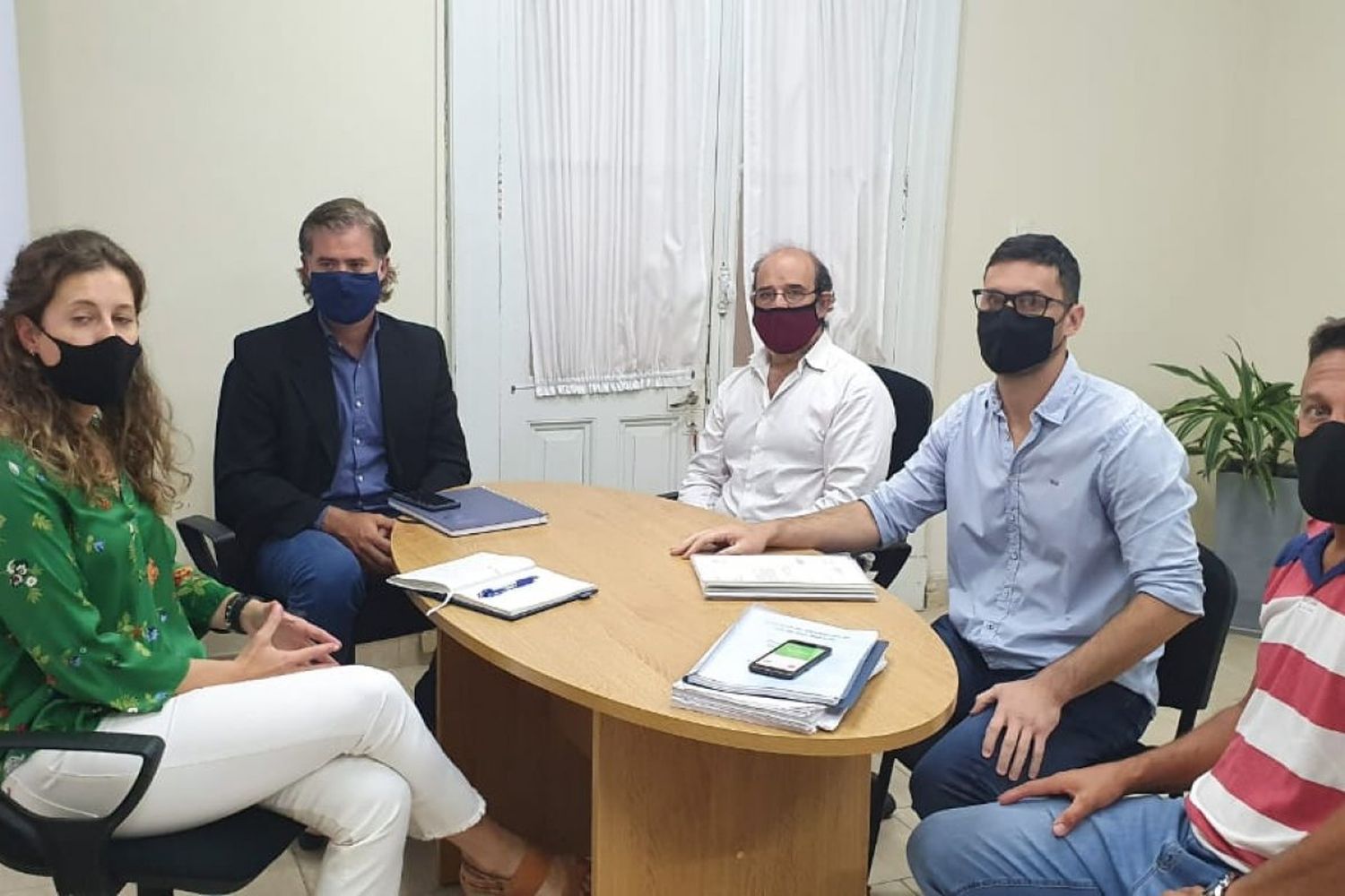 Piaggio firmó un convenio para la construcción de 22 viviendas