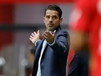 El futuro de Fernando Gago pende de un hilo en Necaxa