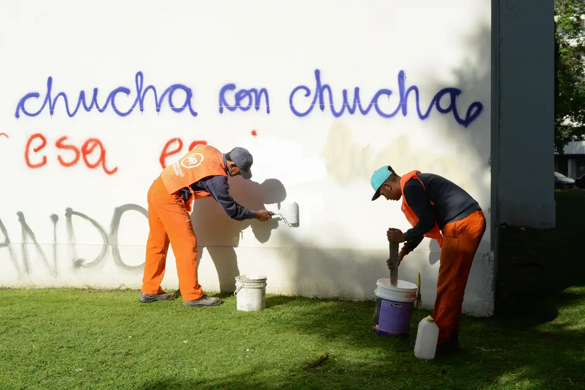 Rosario: Intensifican los trabajos de limpieza en espacios públicos