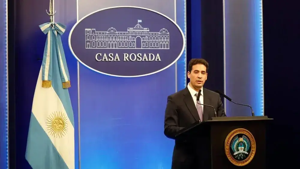 El vocero presidencial Adrián Ravier.
