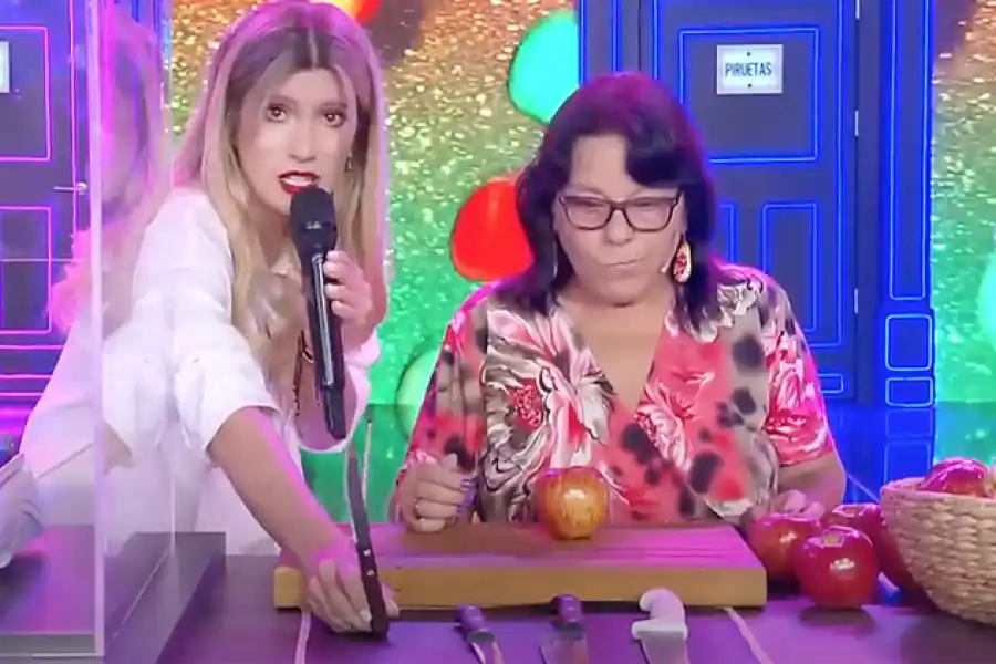 ¿Qué diría Gerardo?: Volvió el clásico juego de la manzana