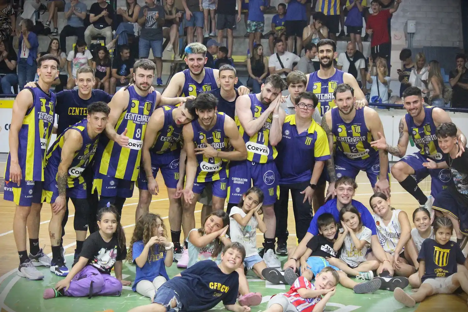 La Fiebre festejó ante su gente el pase a la siguiente ronda. Foto: Prensa Centenario
