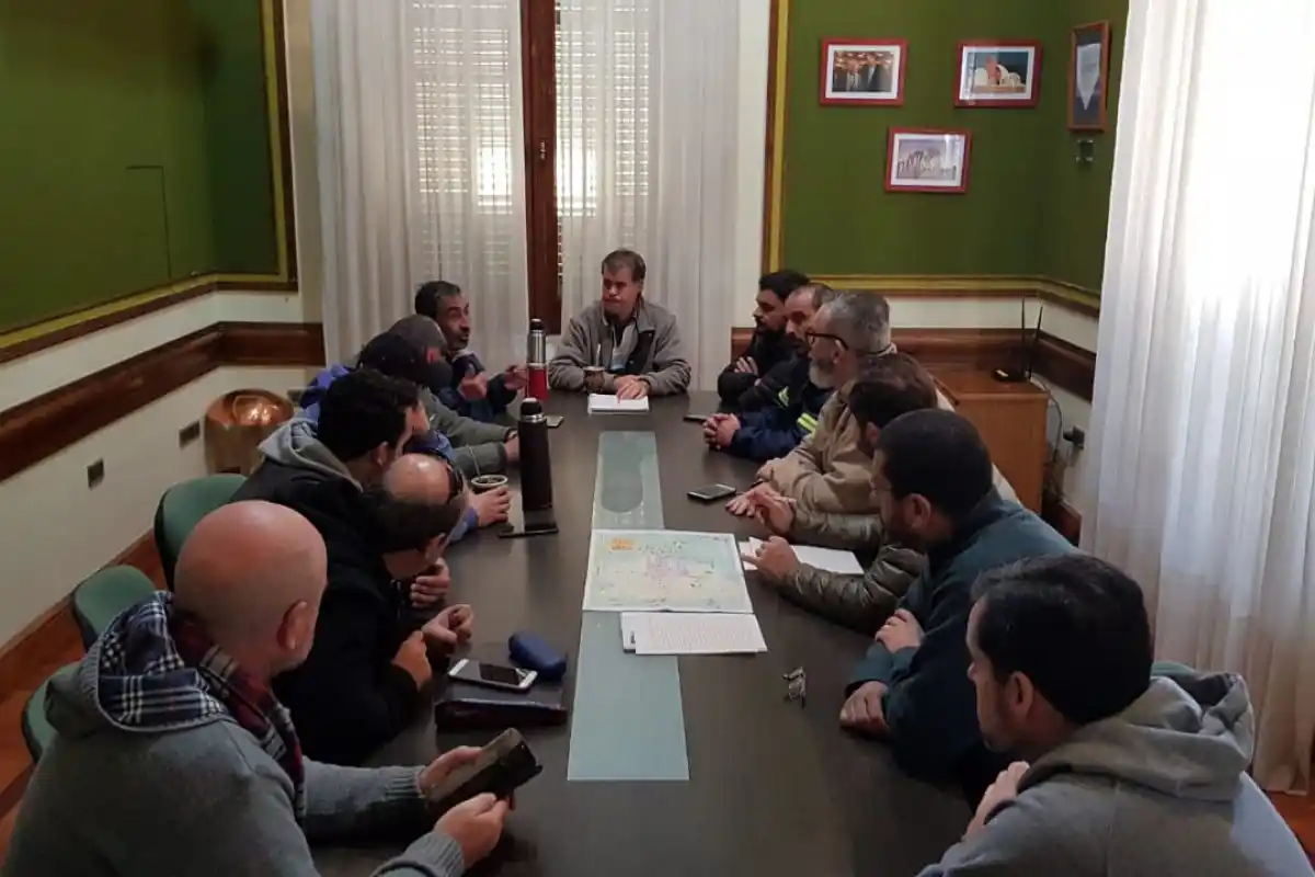 El intendente Piaggio encabezó una reunión de Defensa Civil