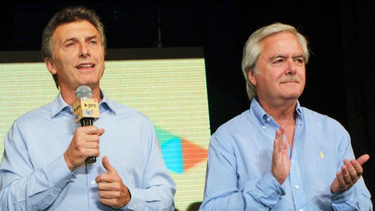 Pinedo entregará hoy los atributos presidenciales a Macri