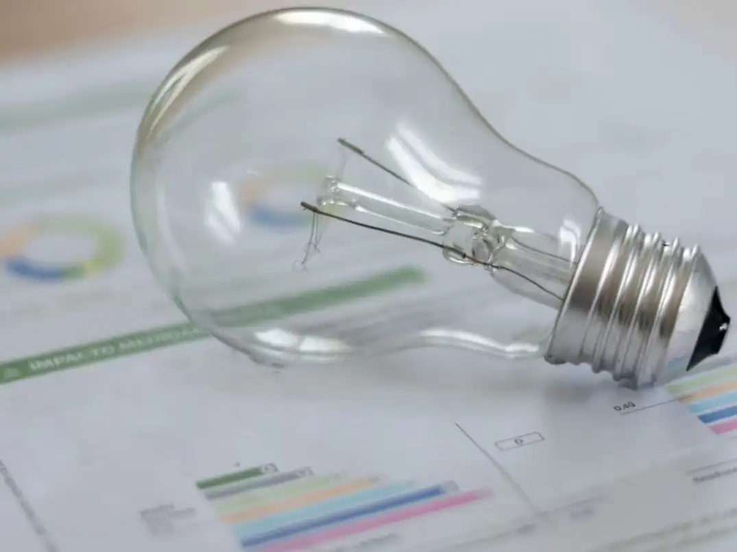 Para evitar colapsos, el Gobierno habilitó a comercios a "vender energía" en verano