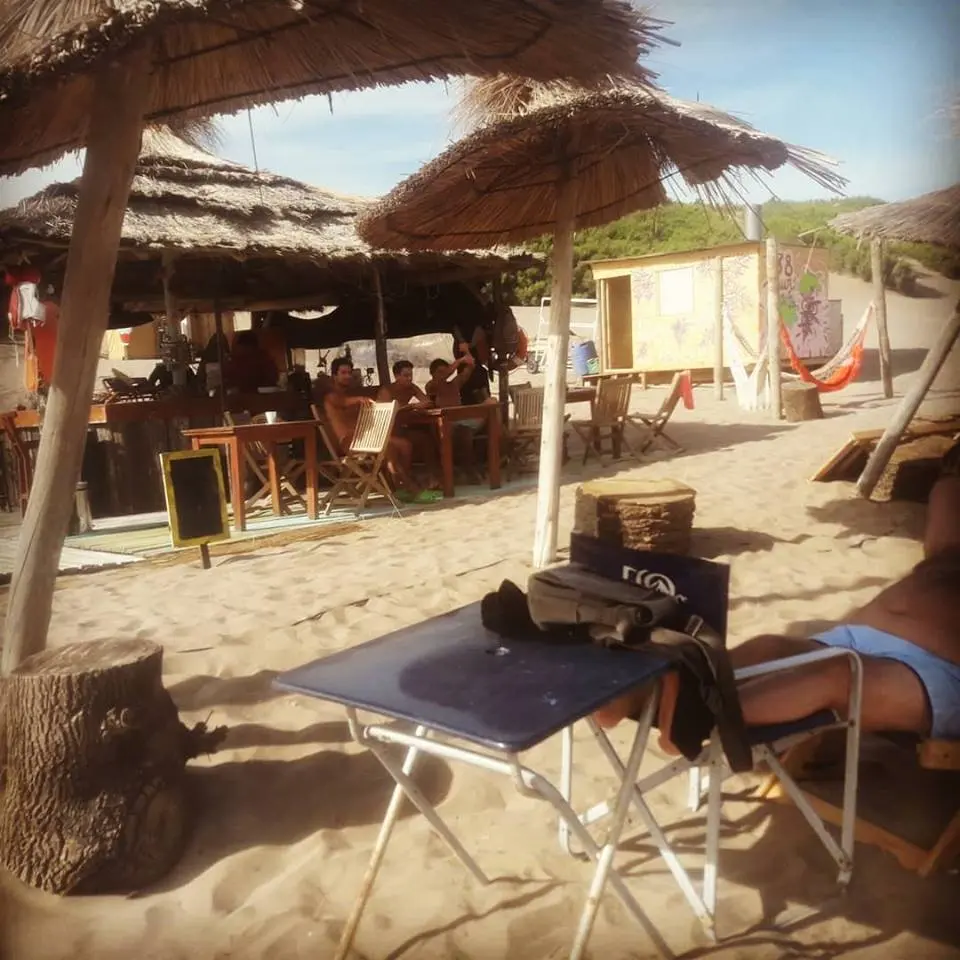 Un parador de playa saqueado por el accionar de ladrones